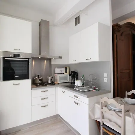 T2 Lumineux Centre Luchon, 4 Pers, Parking, Proche Thermes & Telecabine - Fr-1-313-230 Apartment *