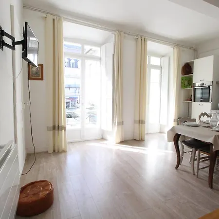 T2 Lumineux Centre Luchon, 4 Pers, Parking, Proche Thermes & Telecabine - Fr-1-313-230 Lägenhet