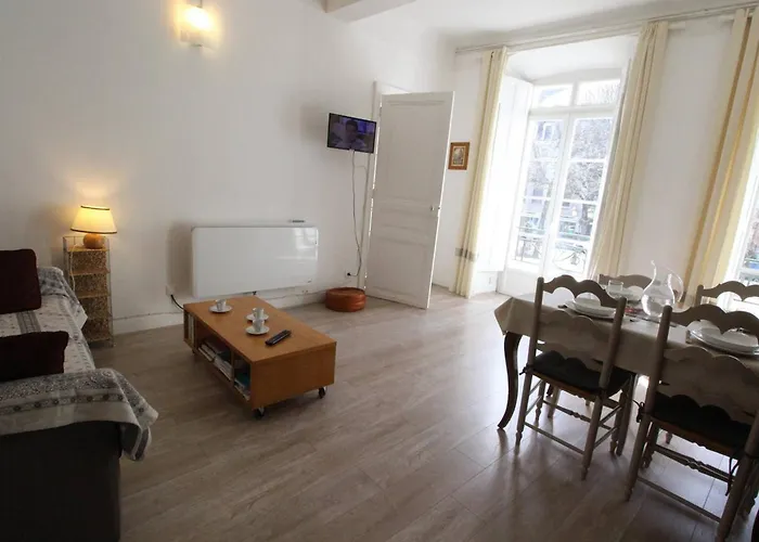 アパート T2 Lumineux Centre Luchon, 4 Pers, Parking, Proche Thermes & Telecabine - Fr-1-313-230 *