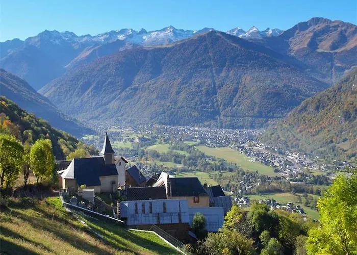 T2 Lumineux Centre Luchon, 4 Pers, Parking, Proche Thermes & Telecabine - Fr-1-313-230 *